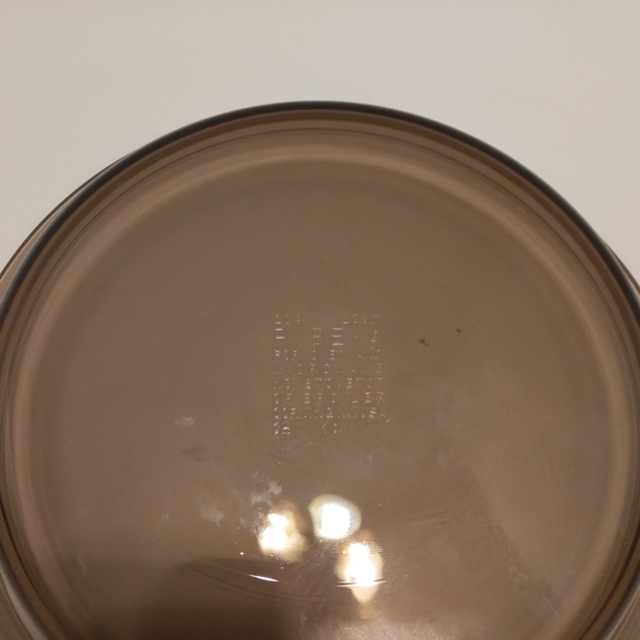 Vintage PYREX #209 Amber Brown Glass Pie Plate 9" Dia. 23 cm - Picture 4 of 6